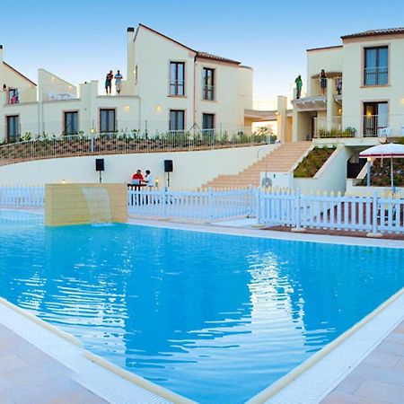 Holiday Resort Contea Dei Ciliegi Pedaso Eksteriør bilde