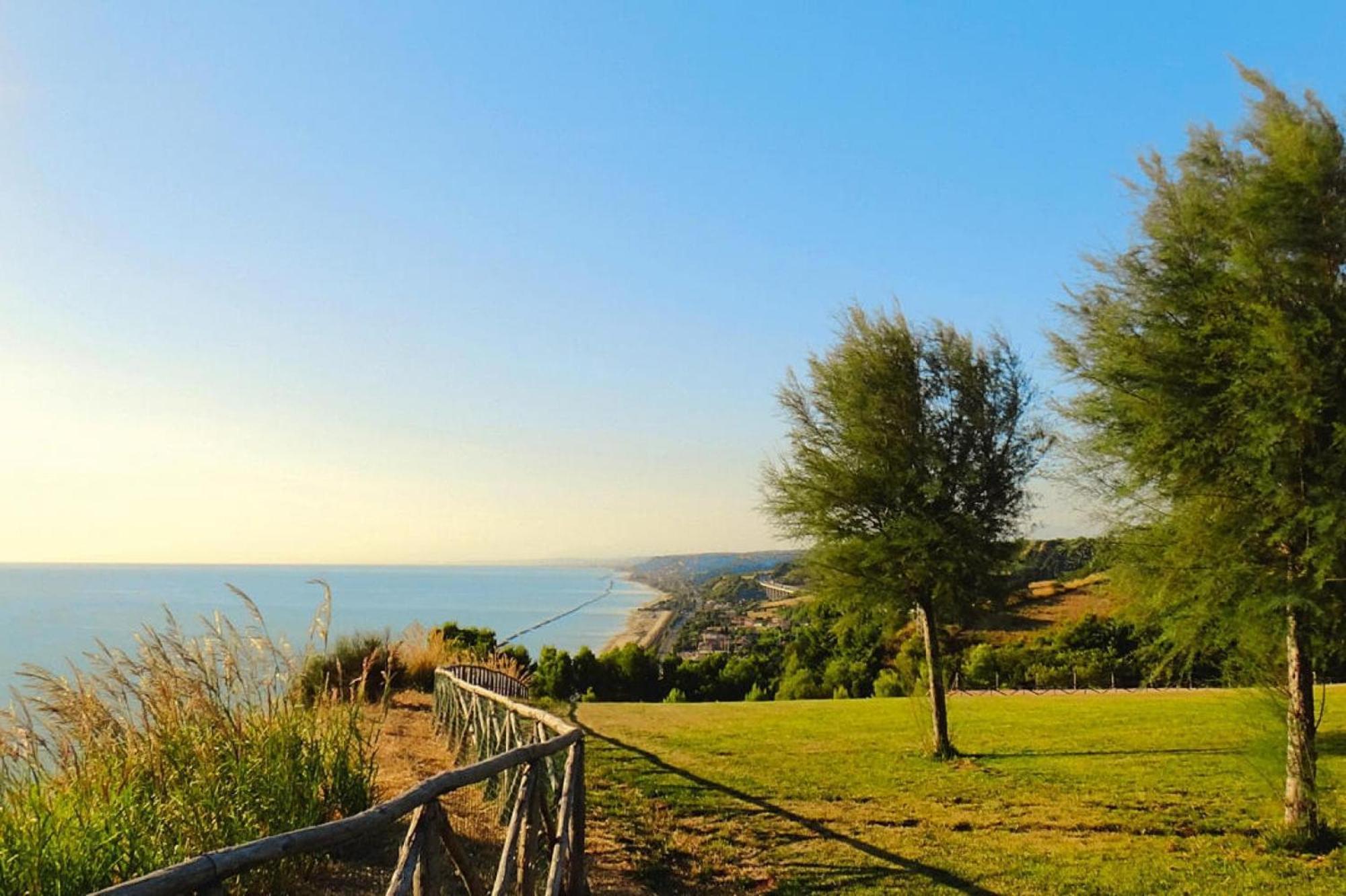 Holiday Resort Contea Dei Ciliegi Pedaso Eksteriør bilde